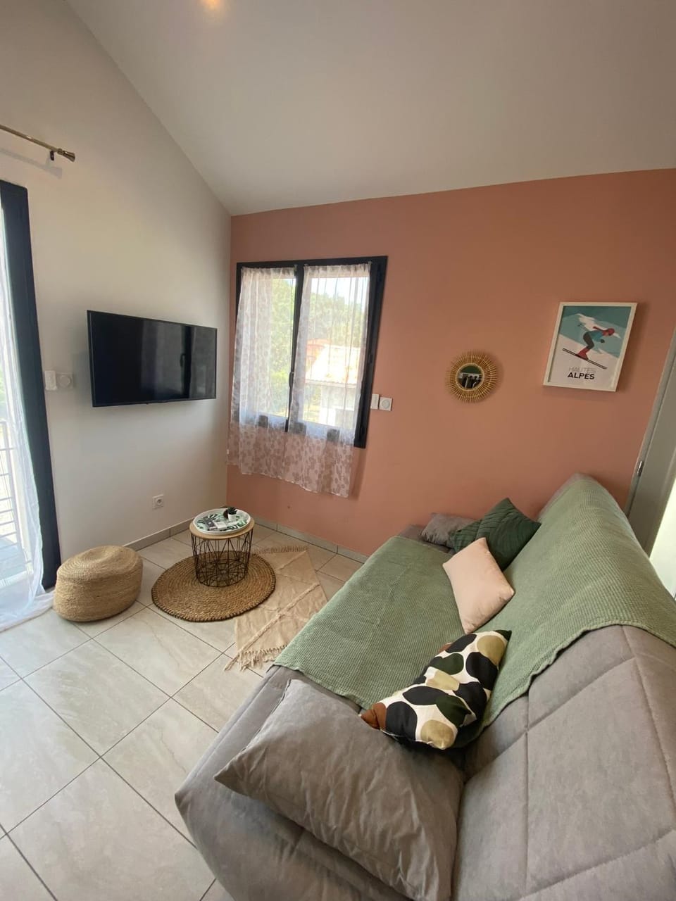 Appartement 2 à 4 personnes, Une Pause au Vert Apartment in Provence-Alpes-Côte d'Azur