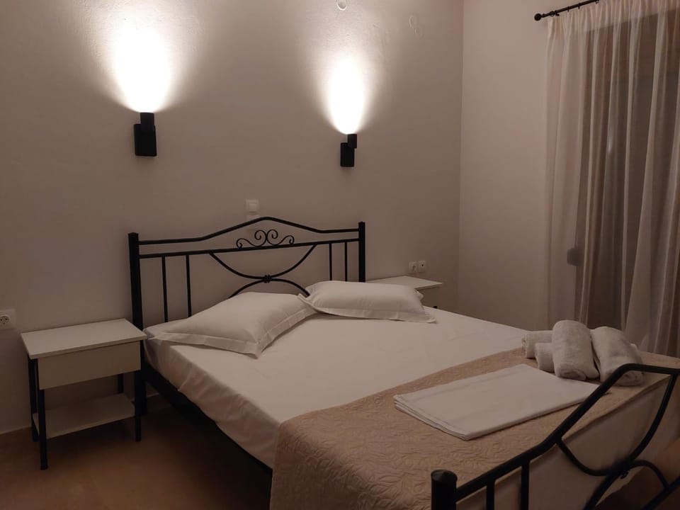 Iraklis Studios Apartment in Peloponnese, Western Greece and the Ionian