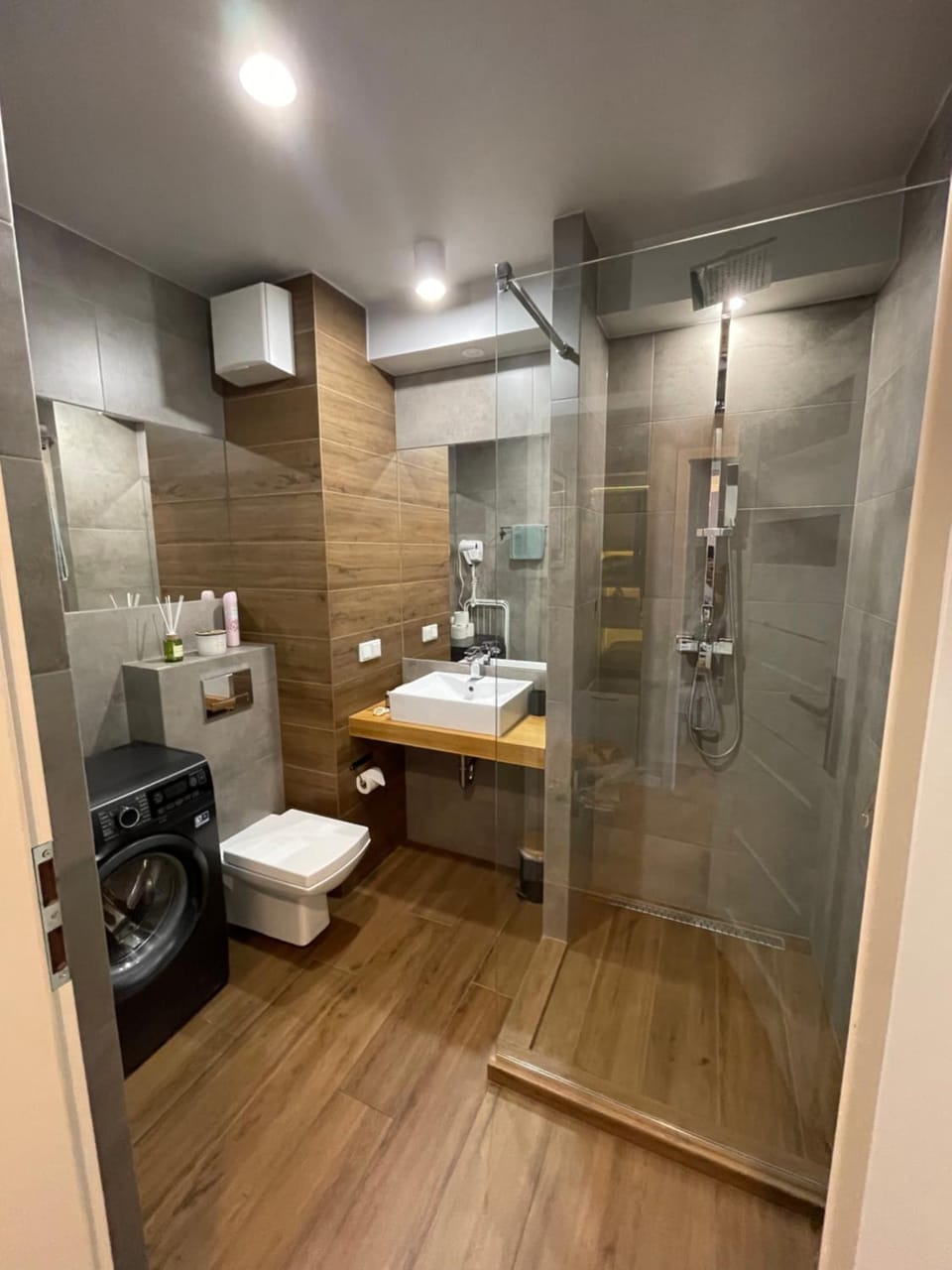 Shower, Bathroom