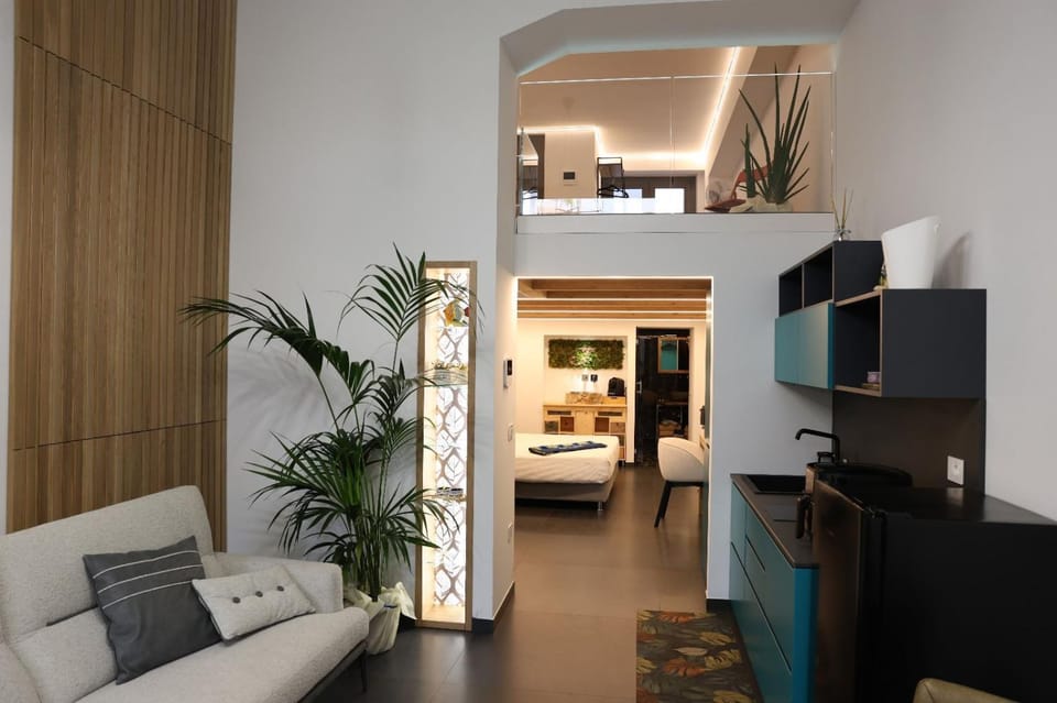 Communal lounge/ TV room, TV and multimedia, Living room, Bedroom