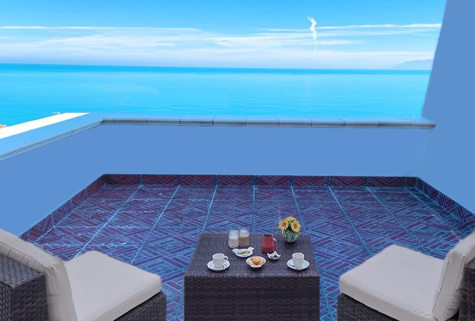 Balcony/Terrace, Sea view, Breakfast