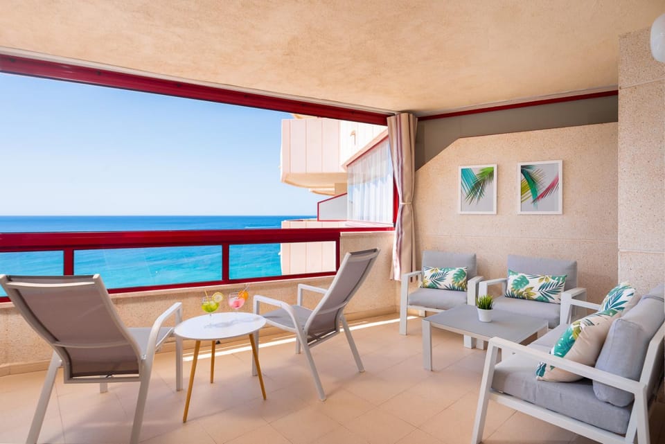 View (from property/room), Balcony/Terrace, Sea view