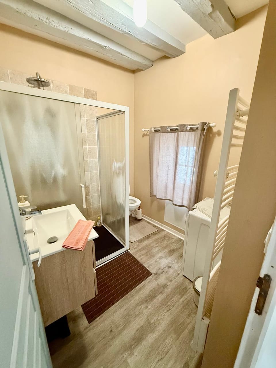 Gite Le Nid des Zoo Zio, 5mn Beauval, appartement terrasse centre-ville Apartment in Centre-Val de Loire