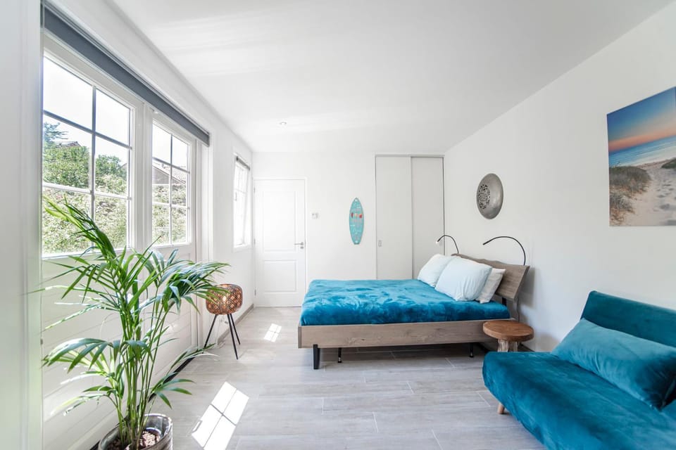 Good Vibes Romantic Studio incl free private parking Apartment in Zandvoort