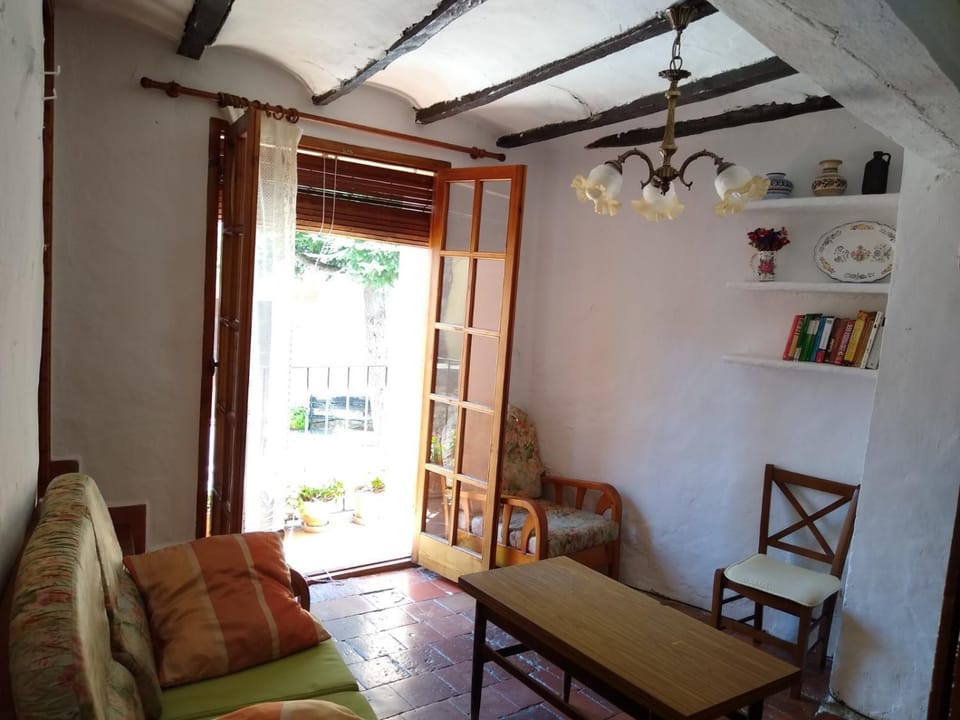 Casa de Amparo y José Manuel en Pavias Country House in Valencian Community