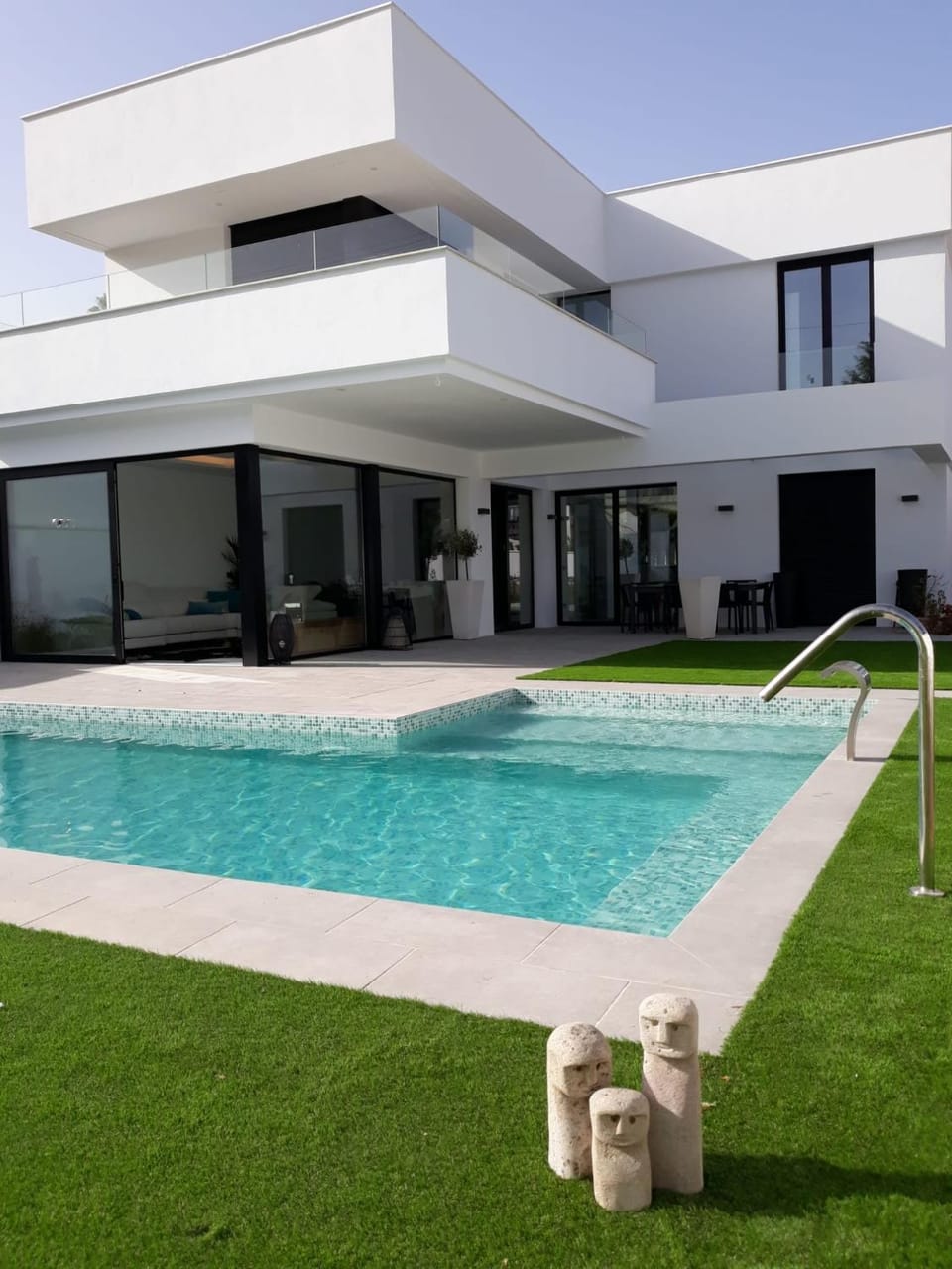 Swimming pool, Swimming pool