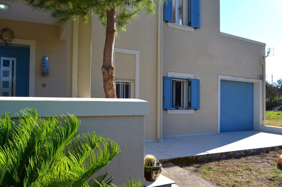 Property building, Day