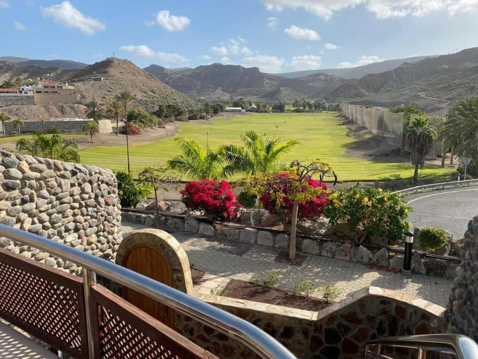 Balcony/Terrace, Garden view, Mountain view