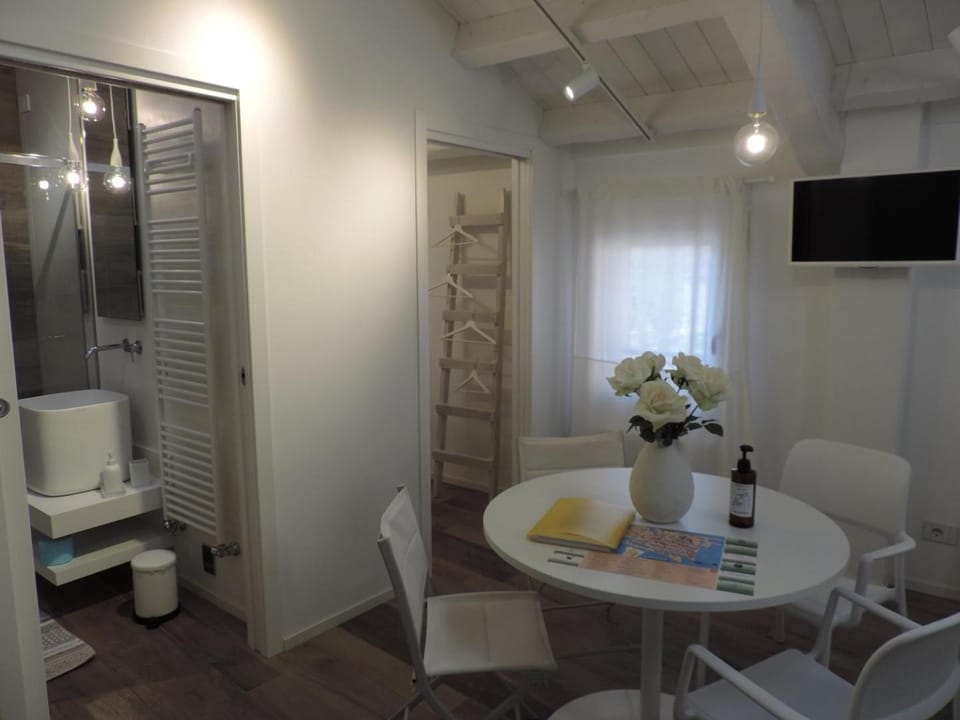Al Sagraeto White apartment Apartment in Chioggia