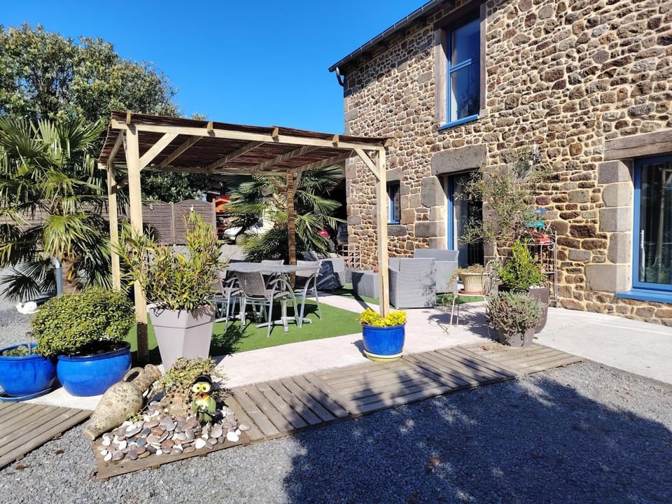 Le Douétaux chambres d'hotes Bed and Breakfast in Brittany