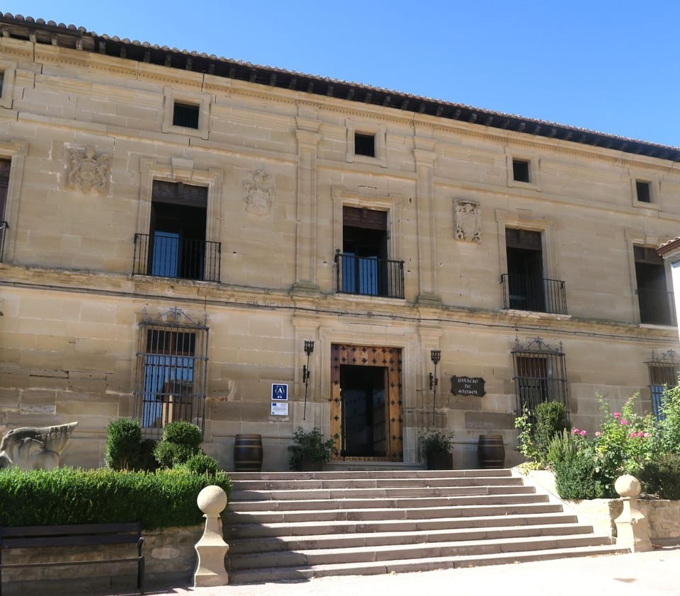 Palacio de Sansol Hostel in La Rioja