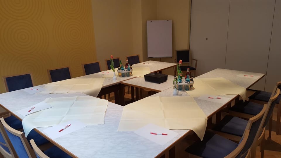 Meeting/conference room