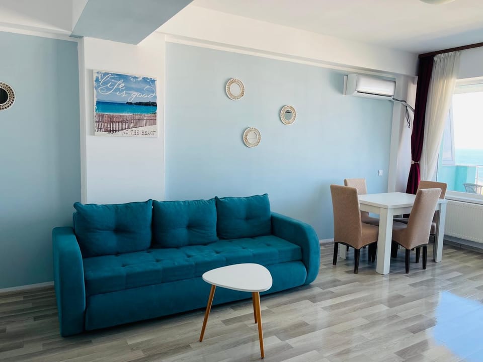 Summerland Mamaia Apartment in Constanta