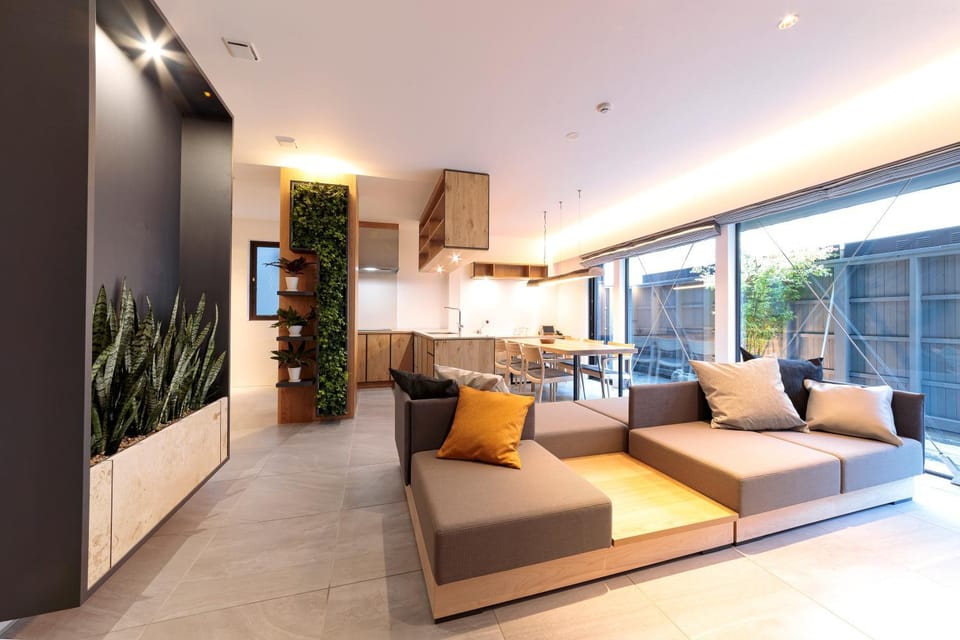 Living room, Photo of the whole room