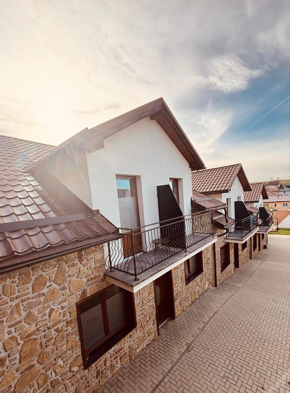 Property building, Day, View (from property/room), Balcony/Terrace