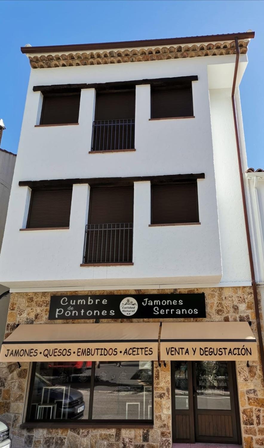 Property building, Facade/entrance