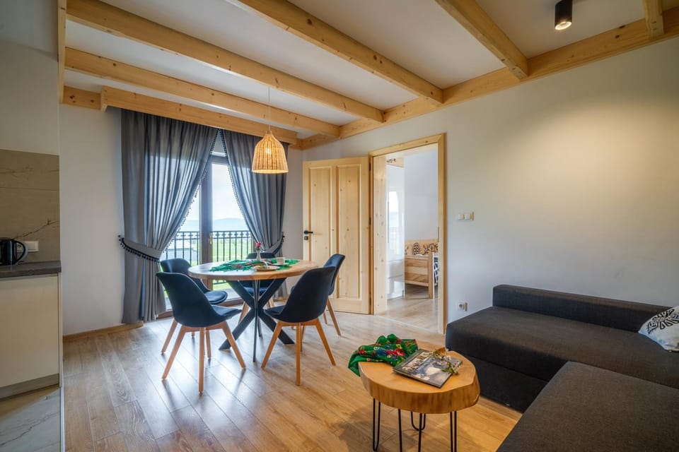 Balcony/Terrace, Living room