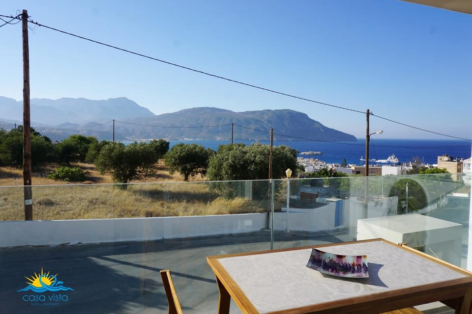 View (from property/room), Balcony/Terrace, City view, Landmark view, Mountain view, Sea view, Street view, Area and facilities