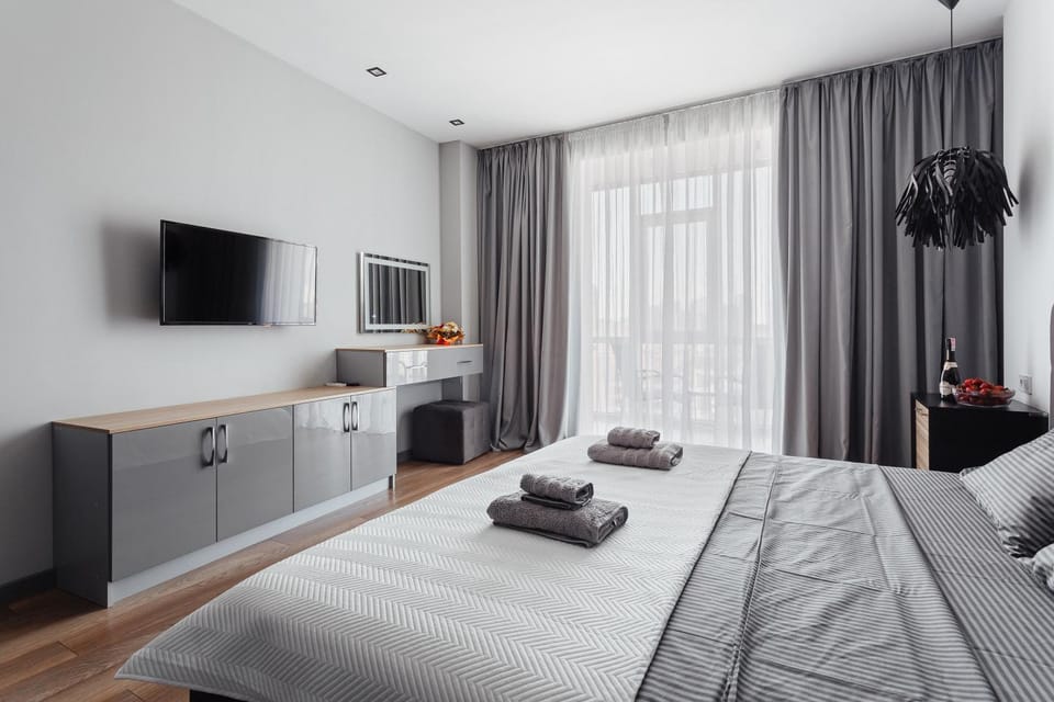 Grey Apartment in 14 floor Apartment in Odessa