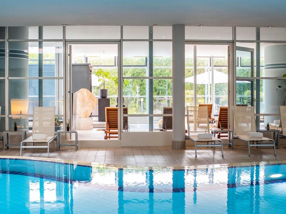 Pool view, Swimming pool