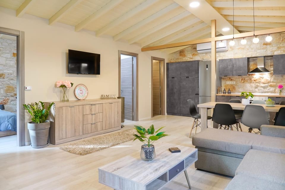 Kastro Stone House House in Thasos