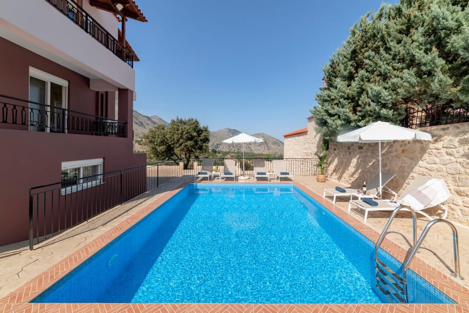 Villa Kermes Heated Pool Villa in Crete
