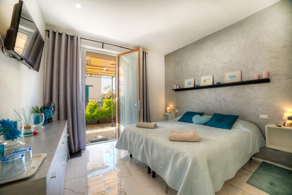 Patio, Bedroom