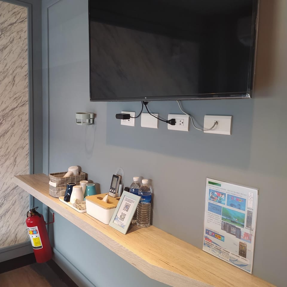 TV and multimedia, Area and facilities