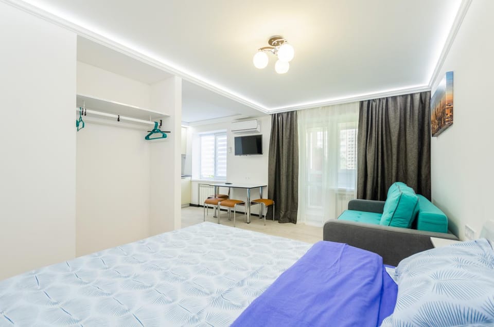 Bed, TV and multimedia