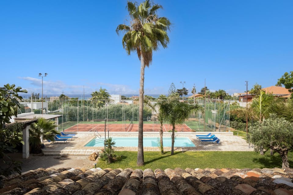 Tennis court, Pool view, Swimming pool