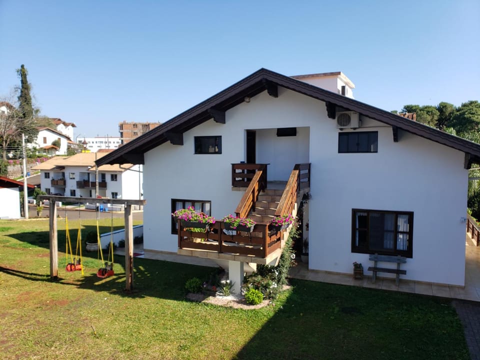 Property building, Patio, Garden