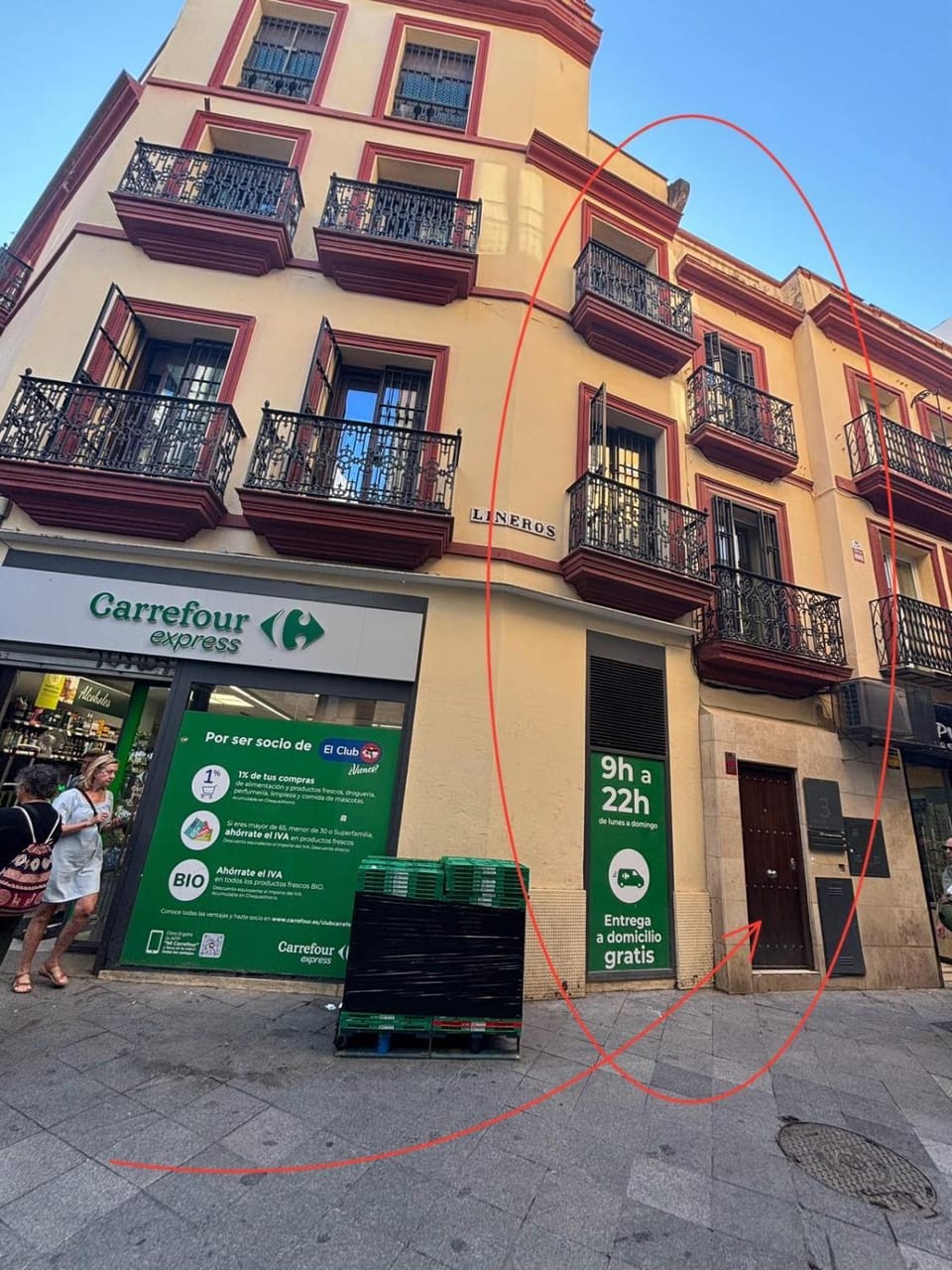 Property building, Street view, Location