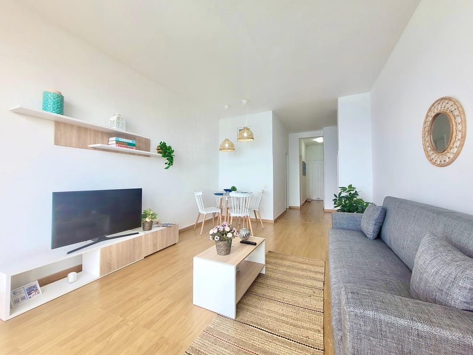 Communal lounge/ TV room, TV and multimedia, Living room
