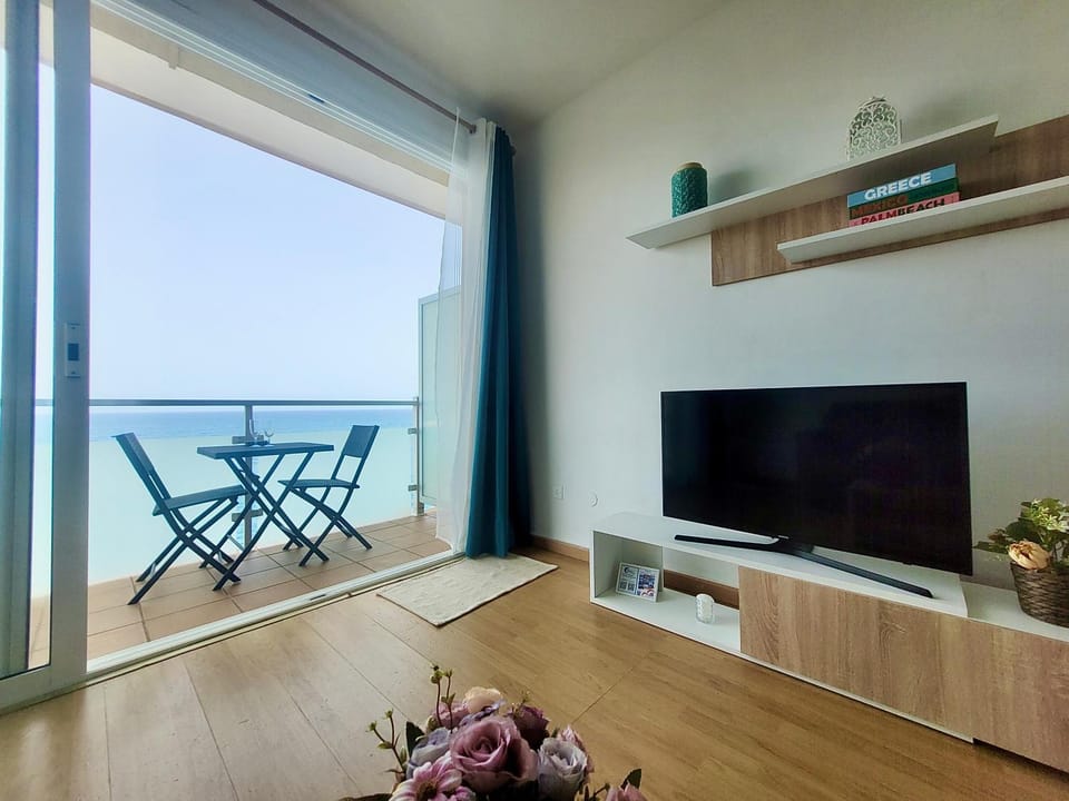 Communal lounge/ TV room, TV and multimedia