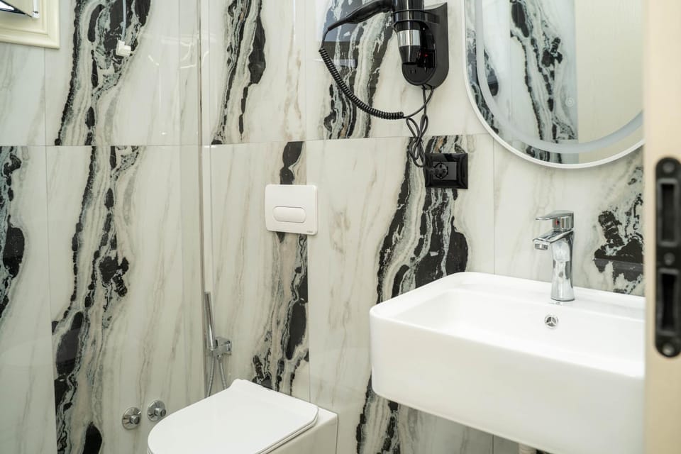 Toilet, Bathroom