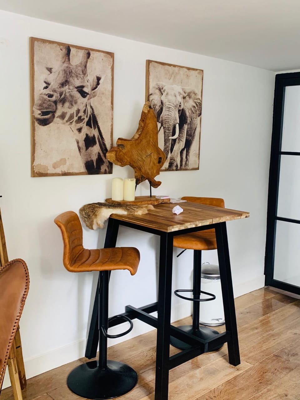 Lounge or bar