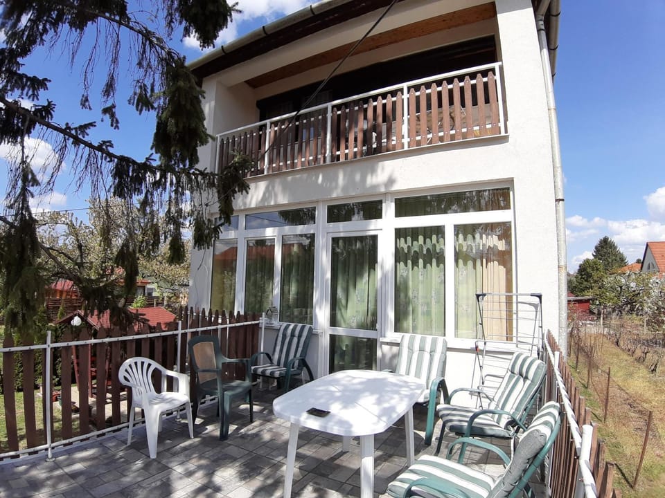 Property building, Balcony/Terrace