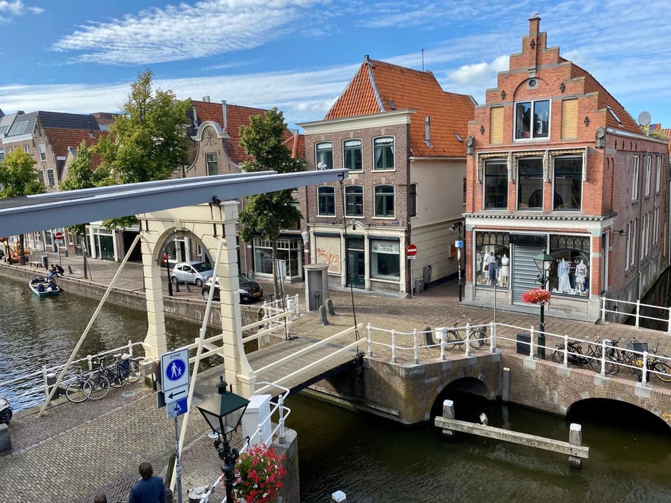 City view, Street view