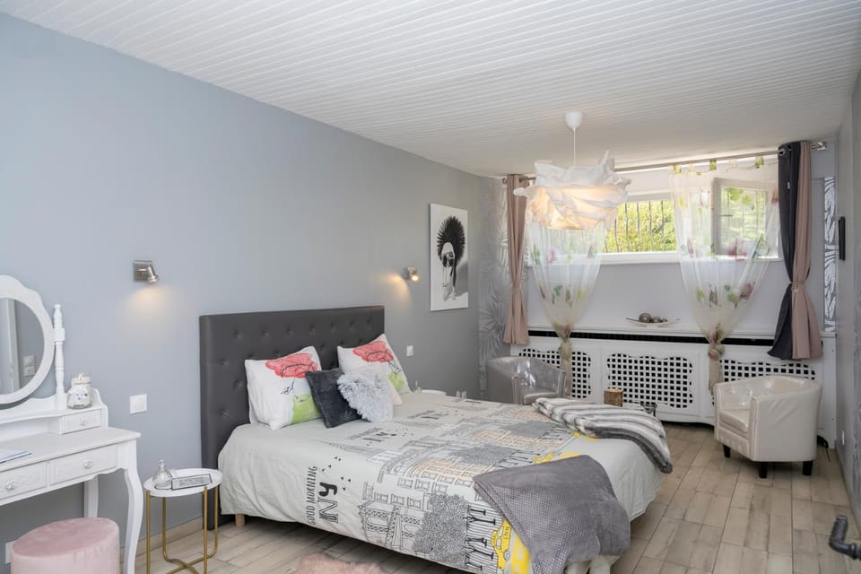 Une HALTE Quelque PART Apartment in Grand Est