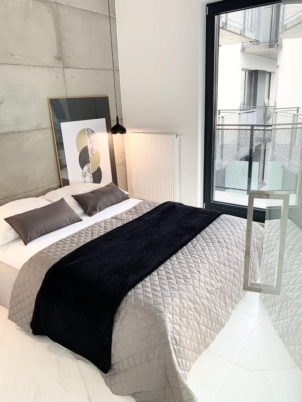 Bed, Photo of the whole room, Decorative detail, Bedroom