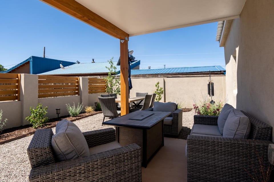Patio, Seating area