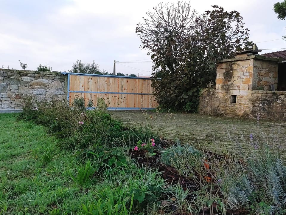 Garden, Balcony/Terrace