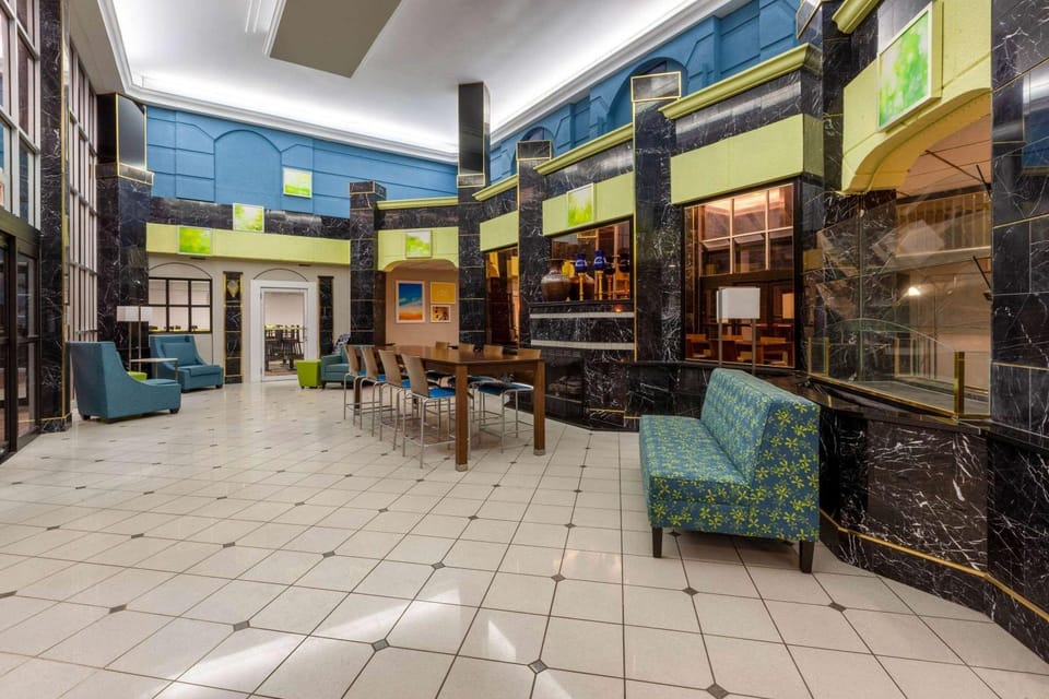 Lobby or reception, On site
