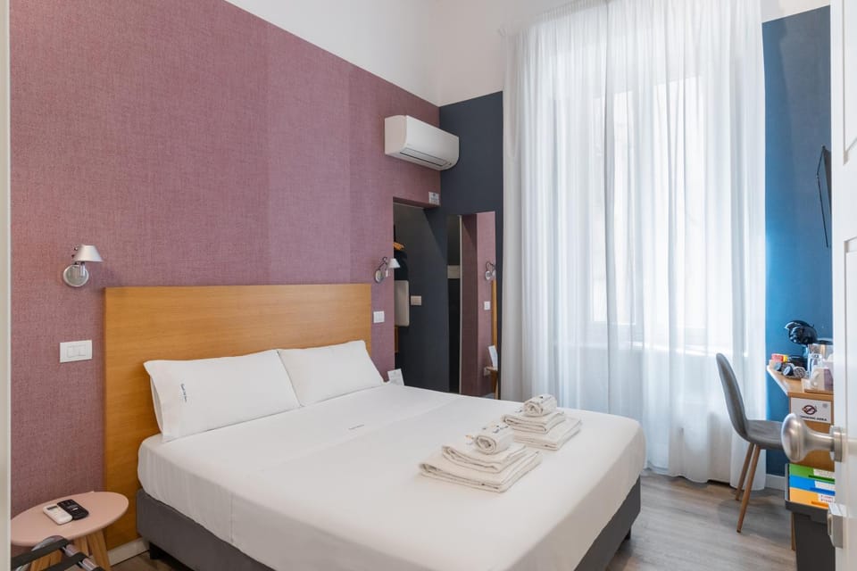 Bed, Photo of the whole room, Bedroom, towels, air conditioner