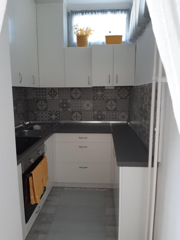 Coffee/tea facilities, Kitchen or kitchenette