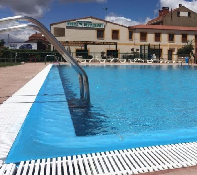 Facade/entrance, Day, Activities, Summer, Solarium, Balcony/Terrace, Food and drinks, Pool view, Swimming pool, Entertainment