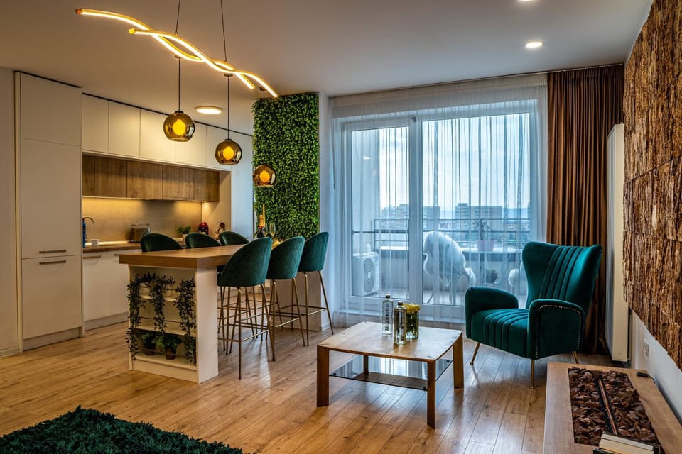 Coffee/tea facilities, Kitchen or kitchenette, Food, Family, fireplace