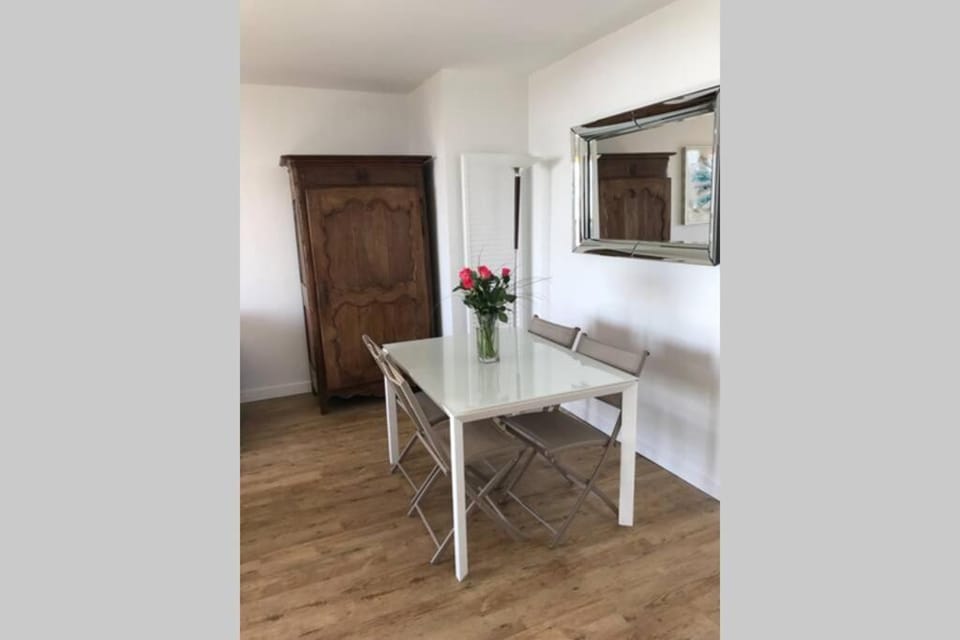 Appartement avec vue imprenable sur la mer Apartment in Deauville
