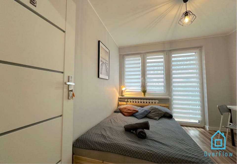Vintage room 10 Min to Old Town Gdańsk,PKP & Shopping Mall Vacation rental in Gdansk