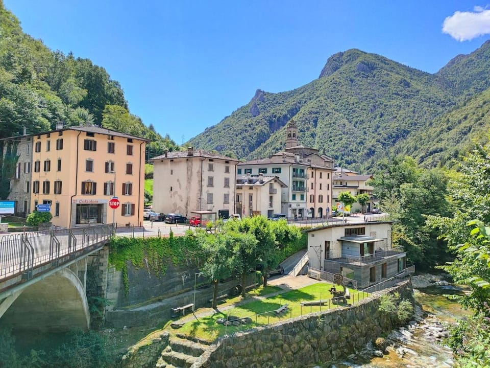Property building, Landmark view, Mountain view, River view